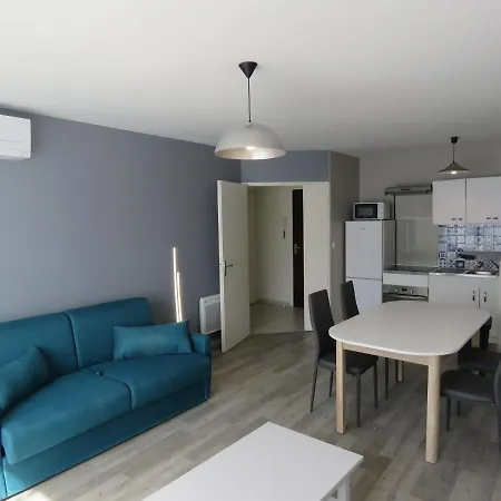 Centre & Acces Facile Apartament *