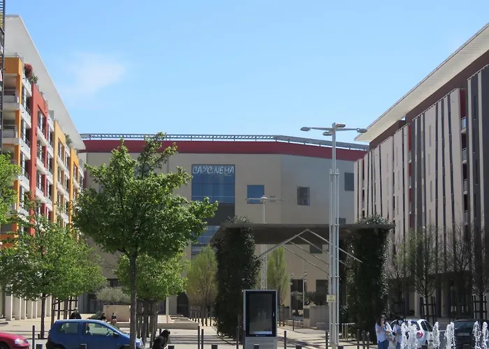 Centre & Acces Facile *